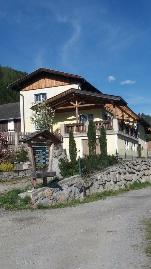 Ferienwohnung Am Bauernhof Zechner Heidi Flattach Exterior photo